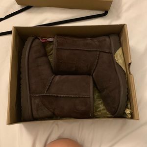 Kids Uggs brown